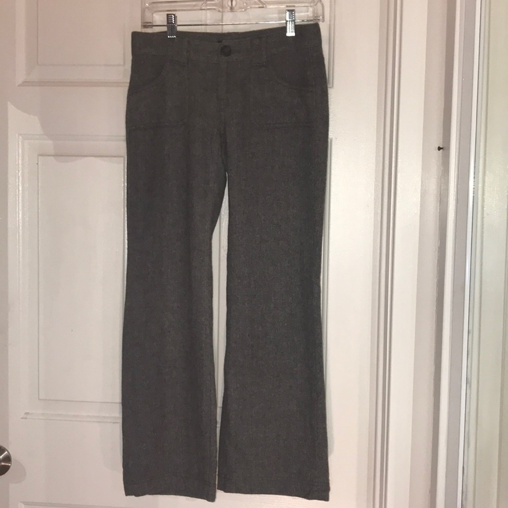 Woman’s petit size 0 Banana Republic pants